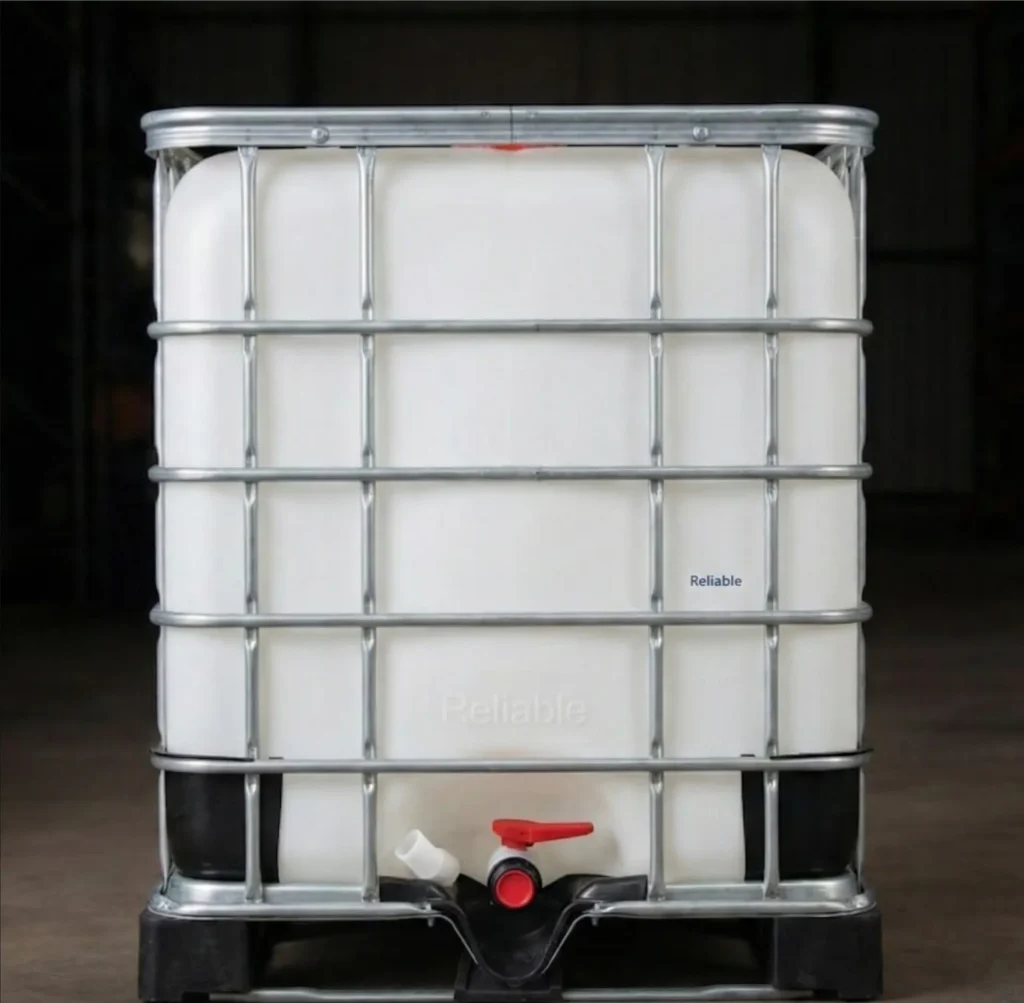 Ibc Kontejner od 1000l ili ti cisterna za vodu od 1000l je idealna za svaku vrstu posla da li bila domaćinstvo, firma, industrija. Za skladištenje vode, nafte, i tečnosti raznih u svrhe industrije